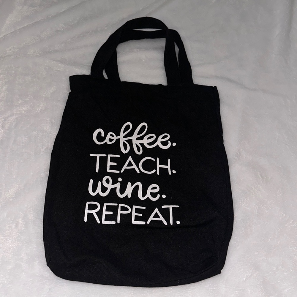Black and white bag - Picture 1 of 1